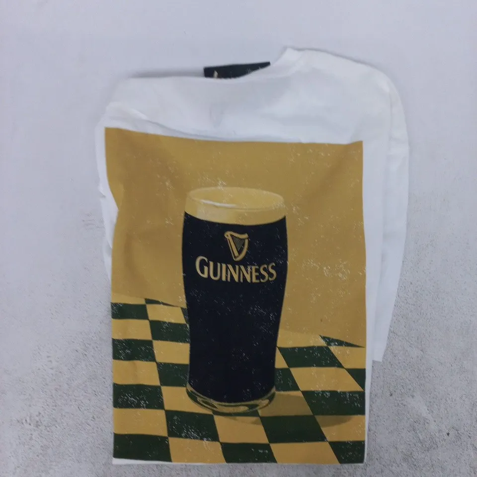 GUINNESS SHORT SLEEVE T-SHIRT IN WHITE SIZE MEDIUM