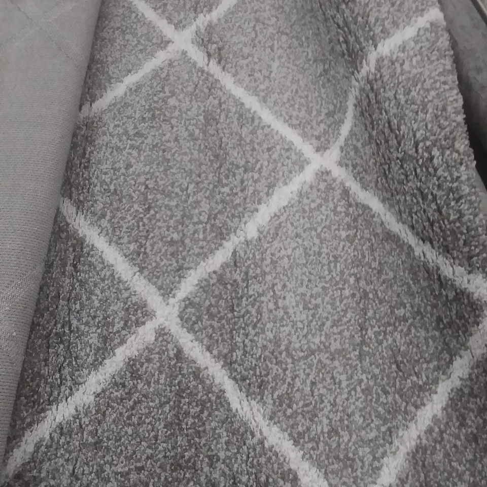 PHILOMENA LOOPED/HOOKED GREY IVORY RUG 160X230CM