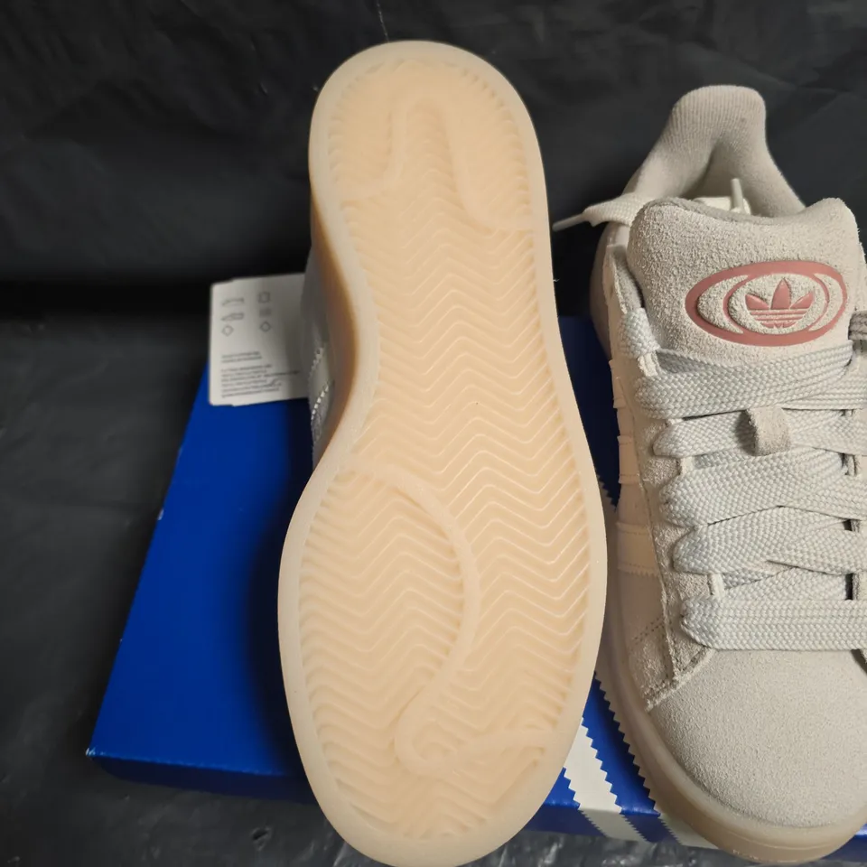 ADIDAS CAMPUS SNEAKERS – WOMEN'S, LIGHT GREY SUEDE SIZE 5.5