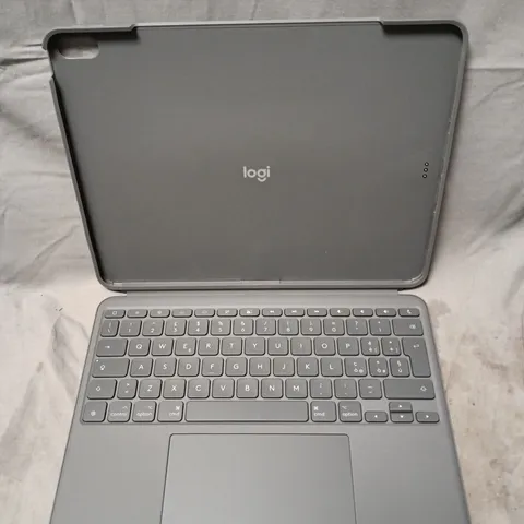 BOXED LOGITECH COMBO TOUCH IPAD AIR 13" TABLET KEYBOARD CASE - ITALIAN LAYOUT 