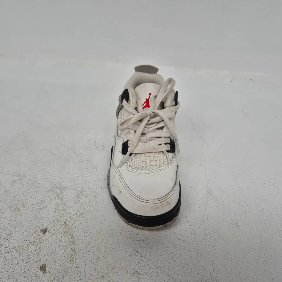 UNBOXED PAIR OF NIKE AIR JORDAN KIDS TRAINERS IN WHITE/BLACK - UK 11