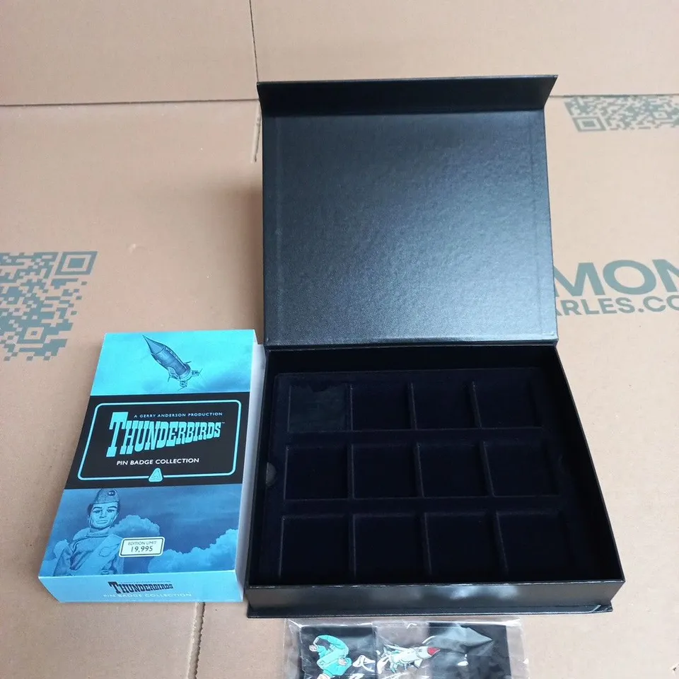 THUNDERBIRDS PIN BADGE COLLECTION BOX WITH 2 BADGES