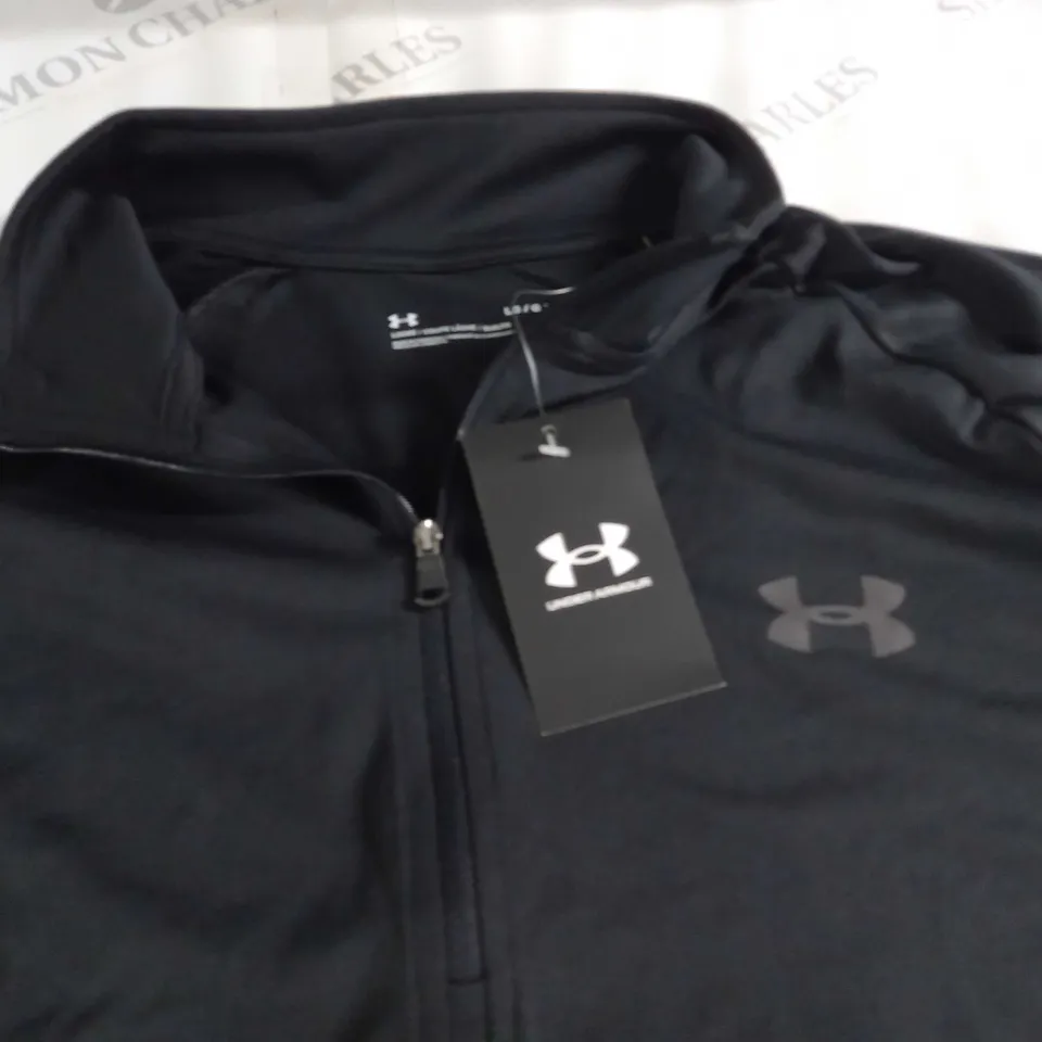 UNDER ARMOUR 1/2 ZIP BLACK TOP - LG