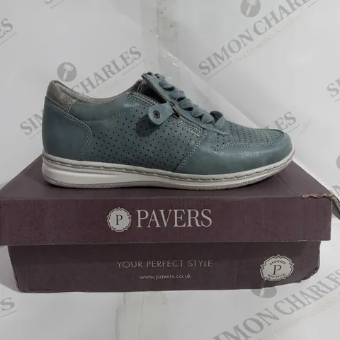 BOXED PAVERS NAVY ZIP & LACE TRAINER - EUR 37