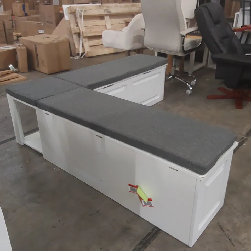 ENTRYWAY L-SHAPED SHOE BENCH WITH STORAGE SPACE AND UPHOLSTERY