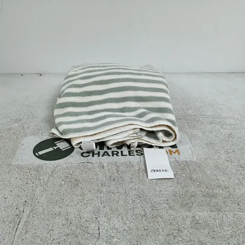 ZARA HOME BATH TOWEL 90 X 150CM