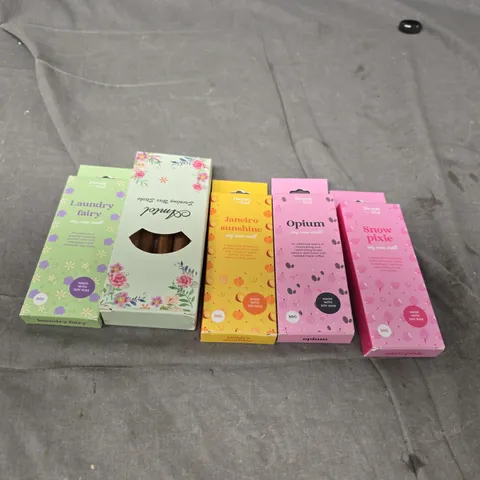 BOX OF ASSORTED CANDLES 
