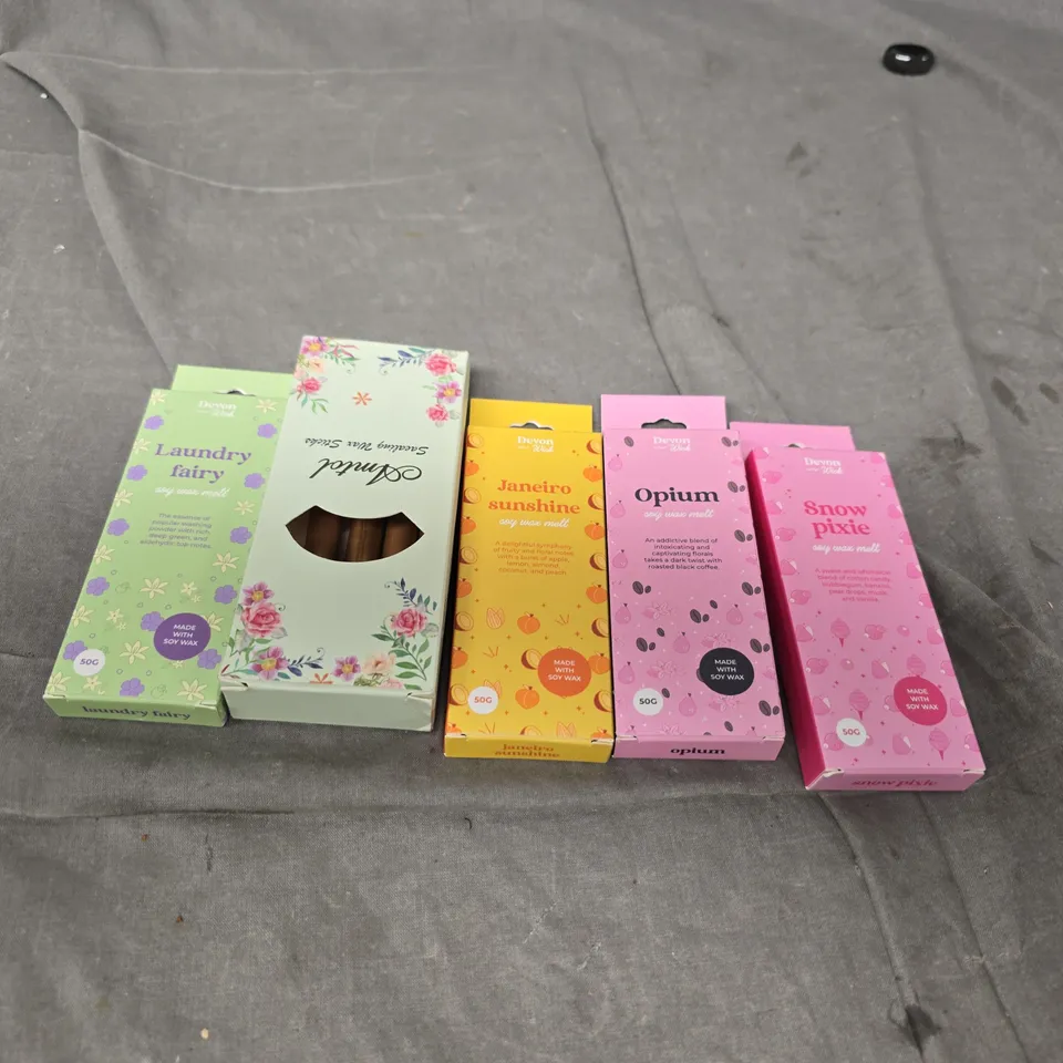 BOX OF ASSORTED CANDLES 