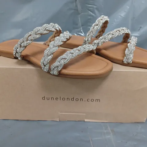 BOXED PAIR OF DUNE LONDON LASSA EMBELLISHED FLAT SANDALS IN TAN SIZE 3