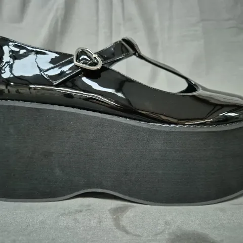 BOXED PAIR OF KOI MORENO BLACK PLATFORM MARY JANES SIZE 9