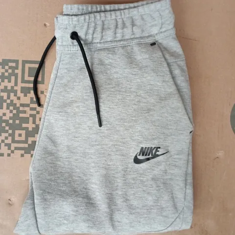 NIKE JOGGERS IN GREY SIZE LARGE