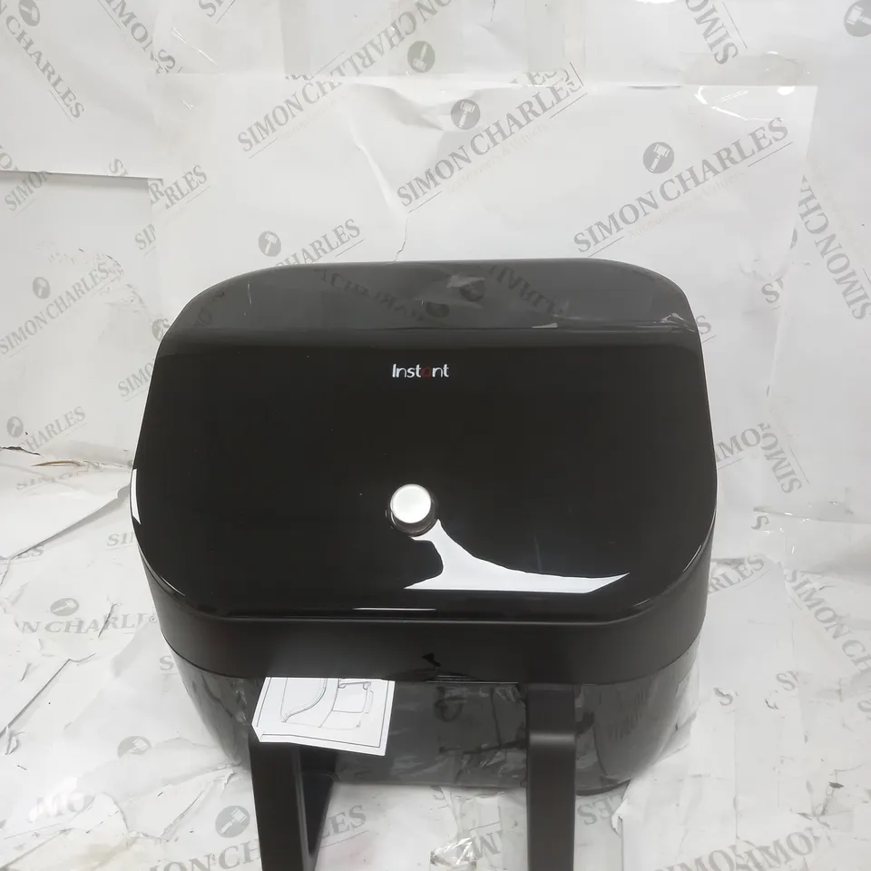 BOXED INSTANT VORTEX PLUS VERSAZONE AIR FRYER