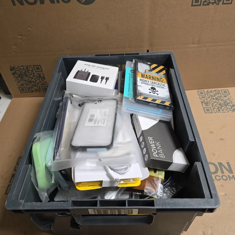 TOTE OF APPROXIMATELY 22 ASSORTED ITEMS TO INCLUDE PHONE CASES, POWER BANK, ADAPTER, CHARGE CABLES ETC