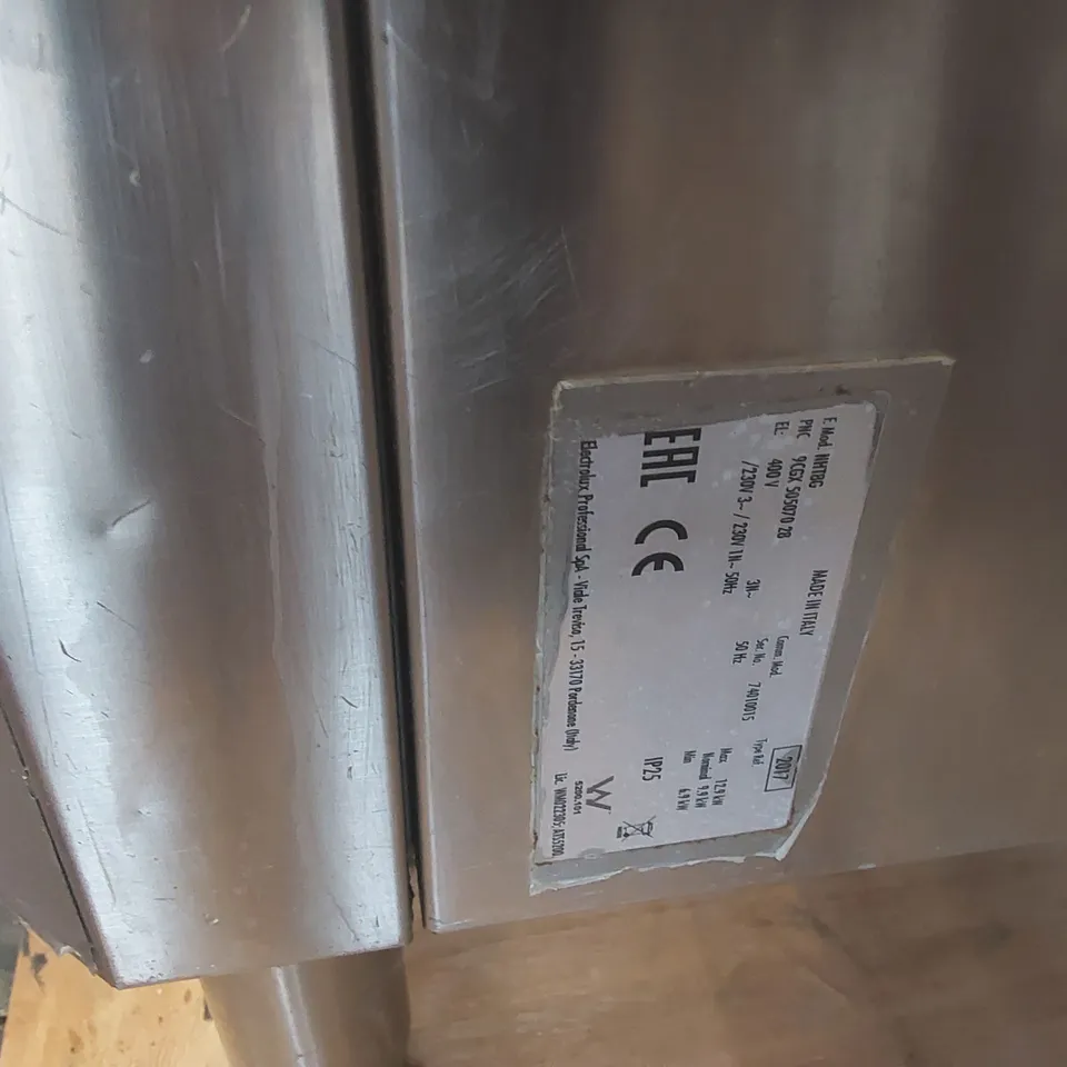 ELECTROLUX PASS THROUGH DISHWASHER NHT 8G