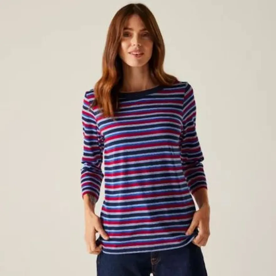 BRAND NEW REGATTA BAYLETTE WOMEN'S TEE II IN NAVY MULTISTRIPE - UK 26