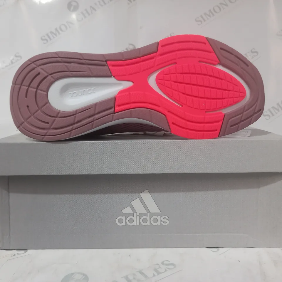 BOXED PAIR OF ADIDAS EQ21 RUN TRAINERS IN BERRY COLOUR UK SIZE 8