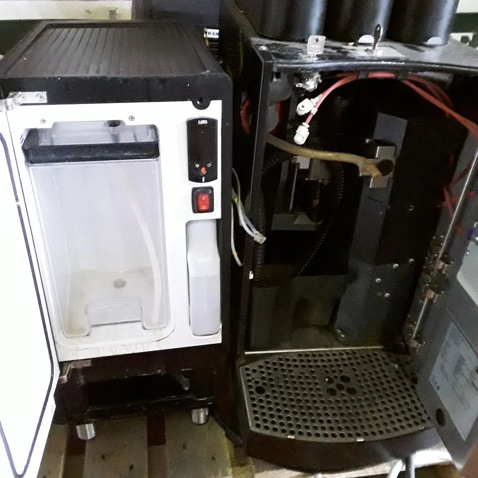 FRANKE FCS4026 COMMERCIAL COFFEE MACHINE WITH MILK FRIDGE 
