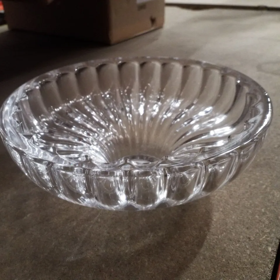 BOXED CLEAR GLASS LAMPSHADE