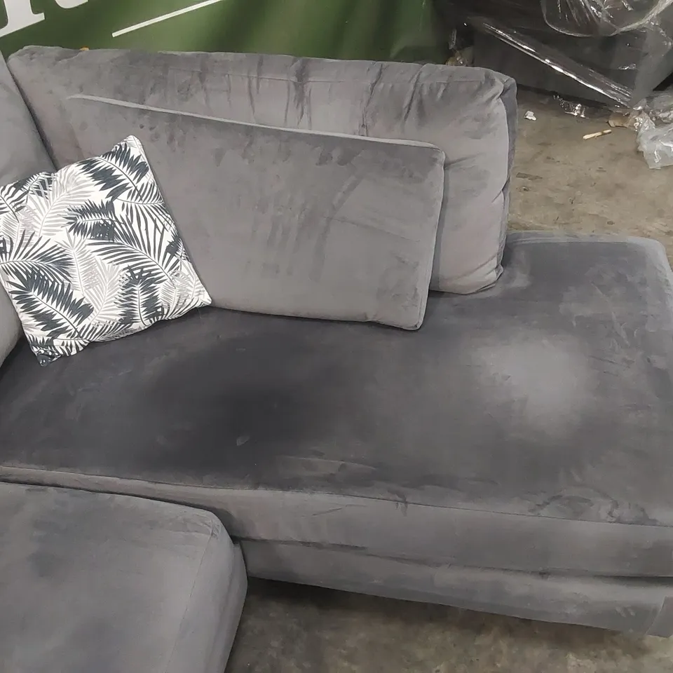 QUALITY DESIGNER FERNDALE VELVET UPHOLSTERED CORNER CHAISE SOFA