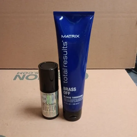 BOX OF APPROXIMATELY 12 MATRIX HAIRCARE PRODUCTS TO INCLUDE BRASS OFF PROTECTING CREAMS AND GLOSS BOOSTERS