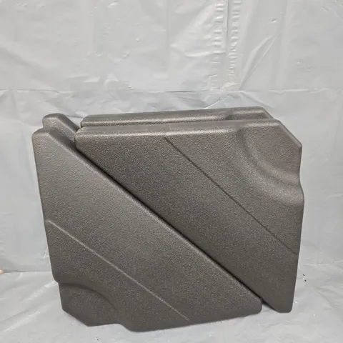 BOXED CANTILEVER SET 4 FILLABLE BASES FOR GARDEN PARASOL