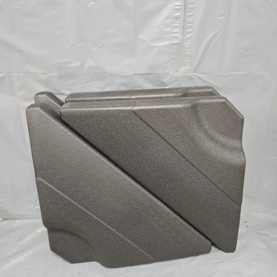 BOXED CANTILEVER SET 4 FILLABLE BASES FOR GARDEN PARASOL