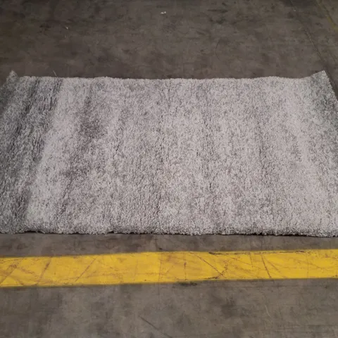 AREA RUG IN GREY - 80×150CM