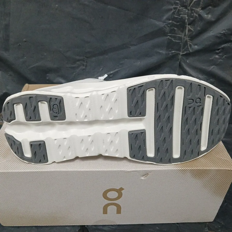 BOXED PAIR OF ON CLOUD CLOUDTILT TRAINERS - WOMENS - UK SIZE 7.5