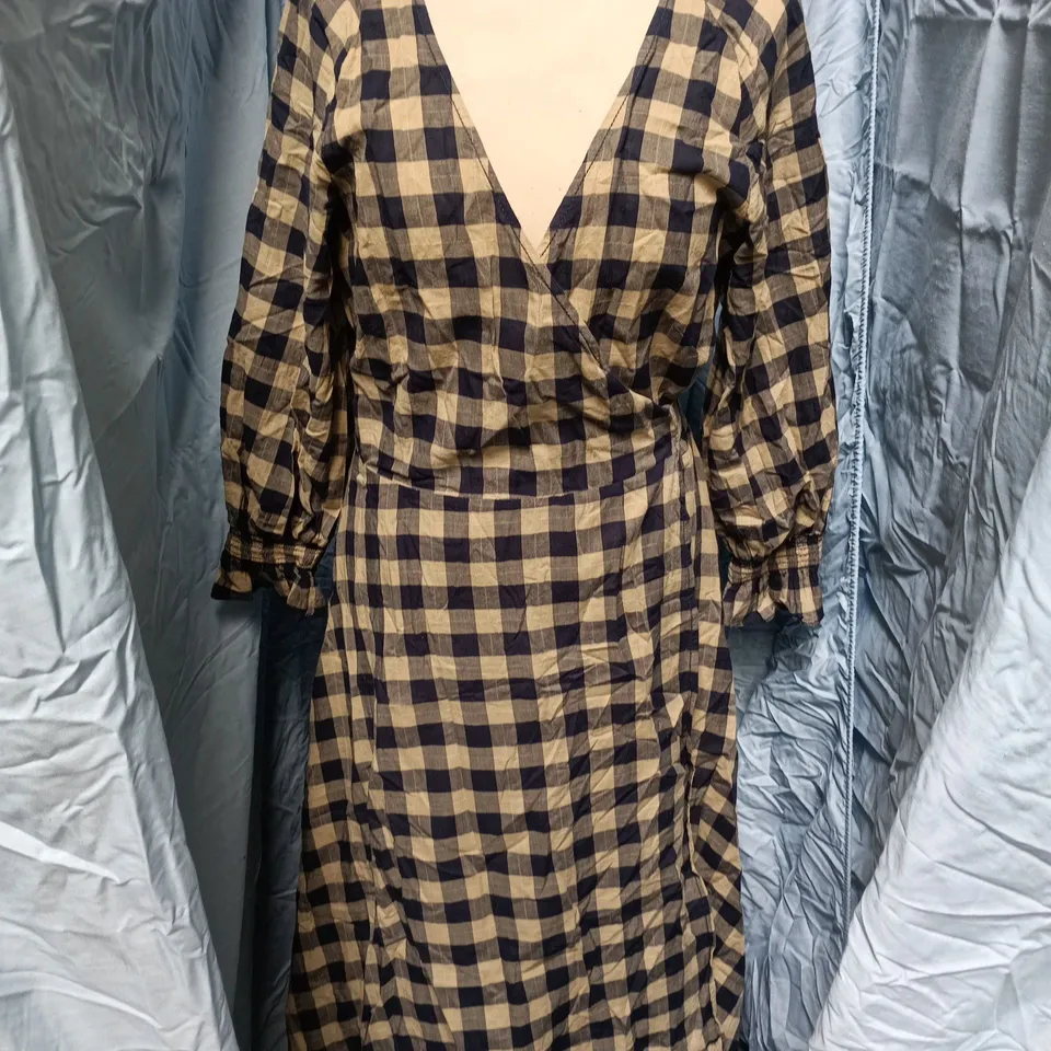 JIGSAW BEIGE & NAVY GINGHAM WRAP DRESS, UK 10 (US 6, EU 38)