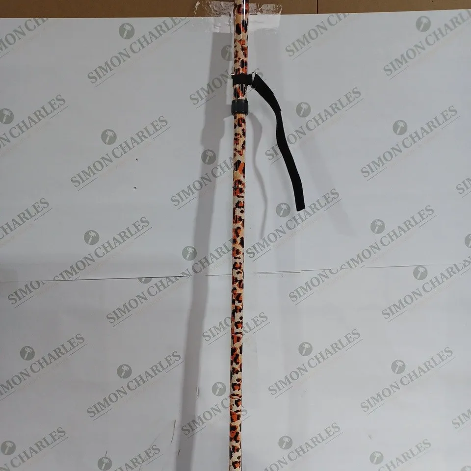 DANIELLE CREATIONS LIGHT UP WALKING CANE