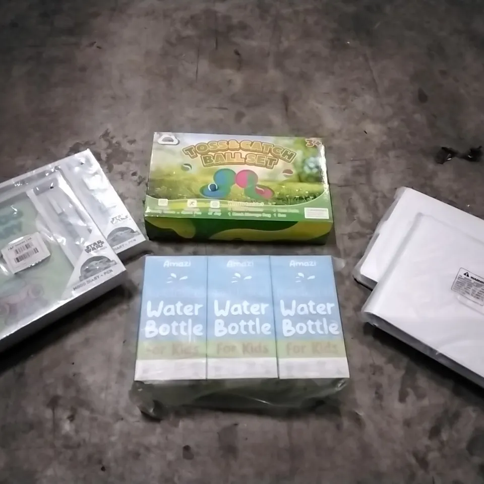 PALLET OF HOUSEHOLD ITEMS TO INCLUDE DISNEY STAR WARS MANDALORIAN BABY YODA MOOD DIARY, TOSS AND CATCH BALL SET, INSULATED WATER BOTTLES FOR KIDS, PHOTO ALBUMS AND OTHER ASSORTED ITEMS...