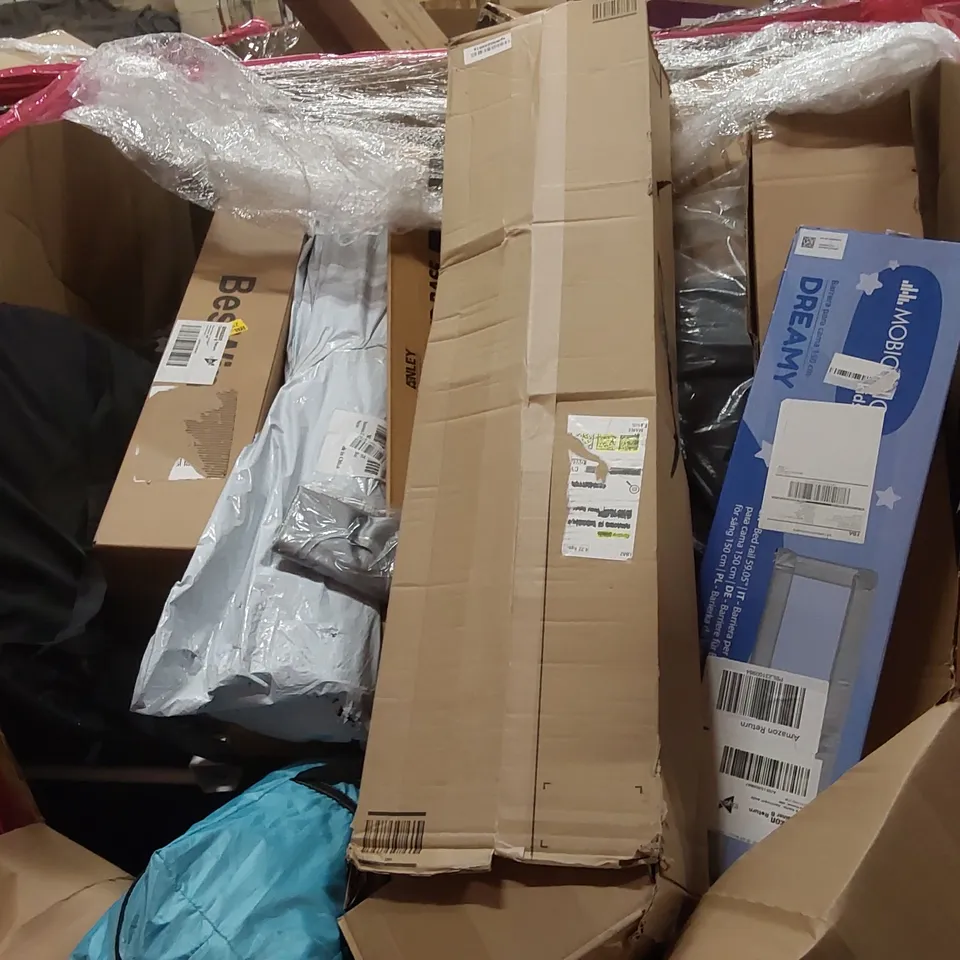 PALLET OF ASSORTED ITEMS INCLUDING: DRYWALL SANDER, EVOLUTION TCT CHOP SAW, TOWEL TOILET/WASHING MACHINE RACK, TOY FANCY DRESS HAMMER ECT