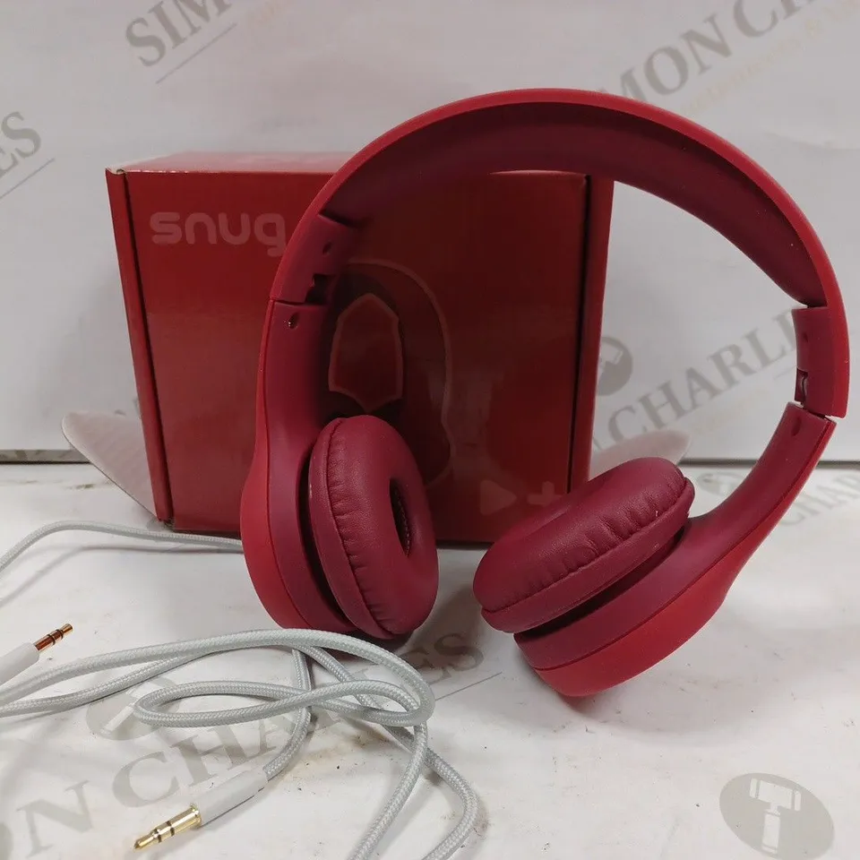 SNUG WIRED HEADPHONES