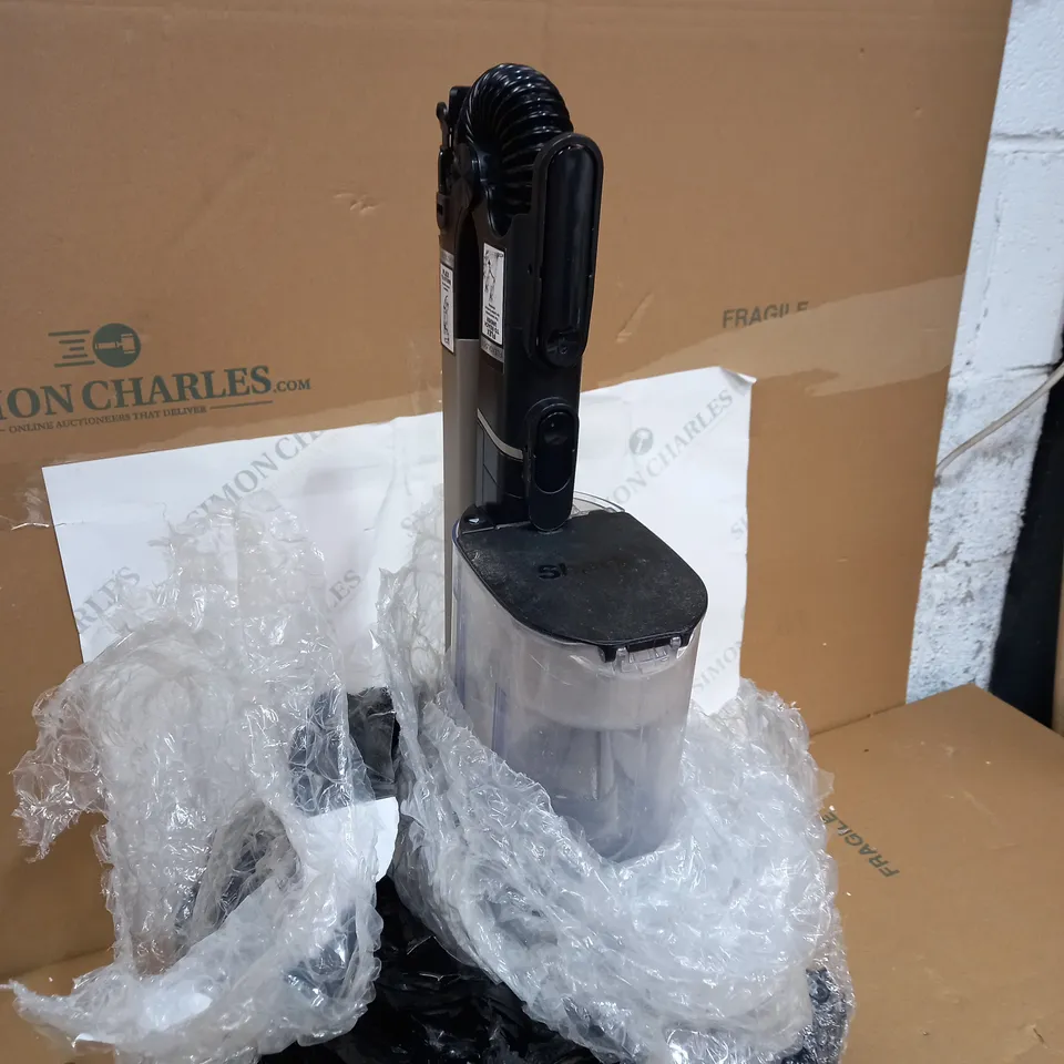 SHARK CORDLESS STICK VACUUM CLEANER PET PRO MODEL