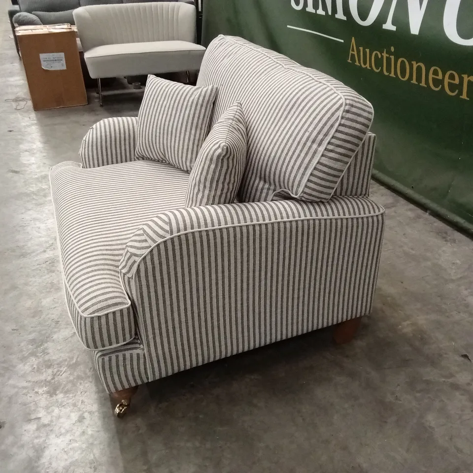 BAY STRIPE SNUGGLE CHAIR RRP £849