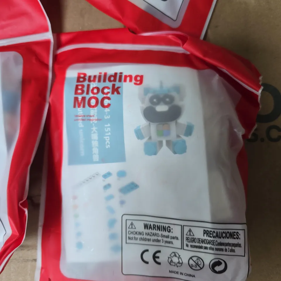 BOX OF APPROXIMATELY 40 ASSORTED BUILDING BLOCK MOC TOYS