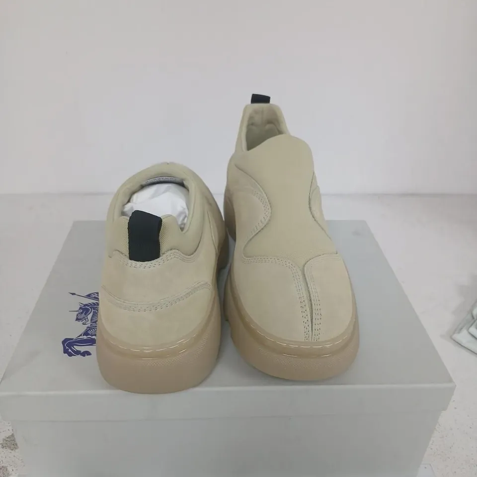 BURBERRY BEIGE LEATHER SLIP-ON SNEAKERS – UK 10 (EU 44)