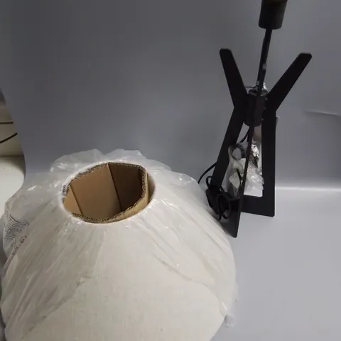 MARLEE CURVE TABLE LAMP 
