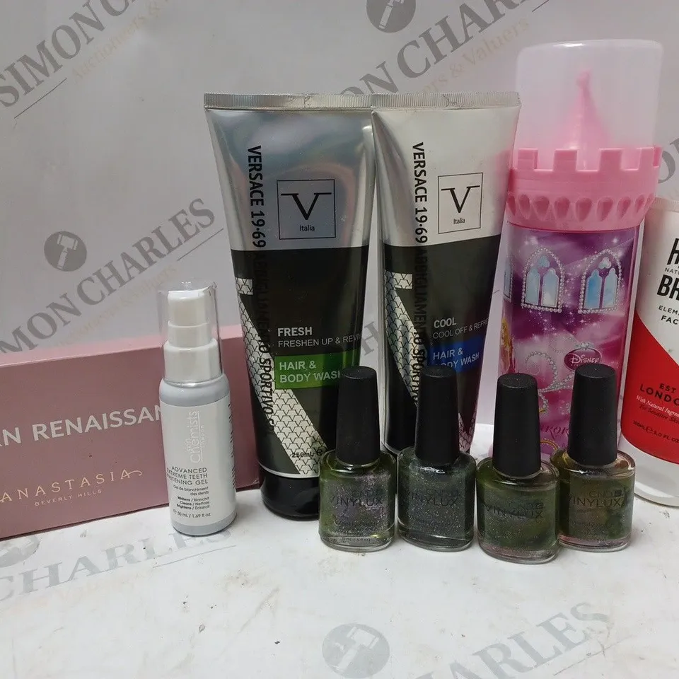 APPROXIMATELT 30 ASSORTED HEALTH AND BEAUTY ITEMS TO INCLUDE CND VINYLUX WEEKLY POLISH, ITALIA COOL OFF & REFRESH HAIR & BODY WASH (250ml), HAWKINS BRIMBLE FACE WASH (150ml), ETC