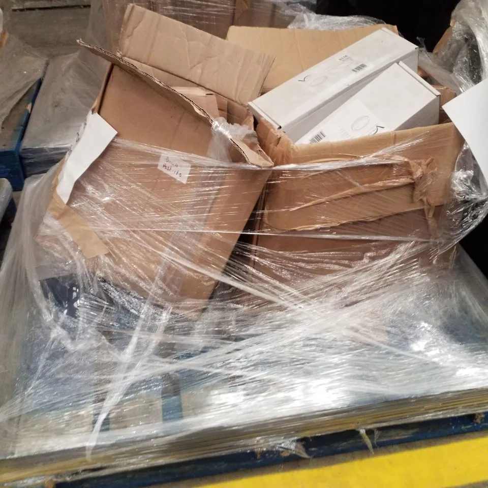 PALLET CONTAINING ASSORTED BATHROOM PRODUCTS 