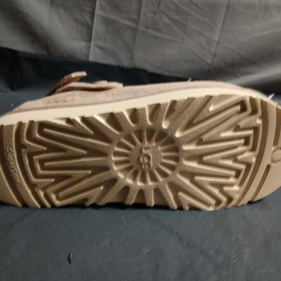 UGG WOMEN'S SUEDE CLOG – UK SIZE 6