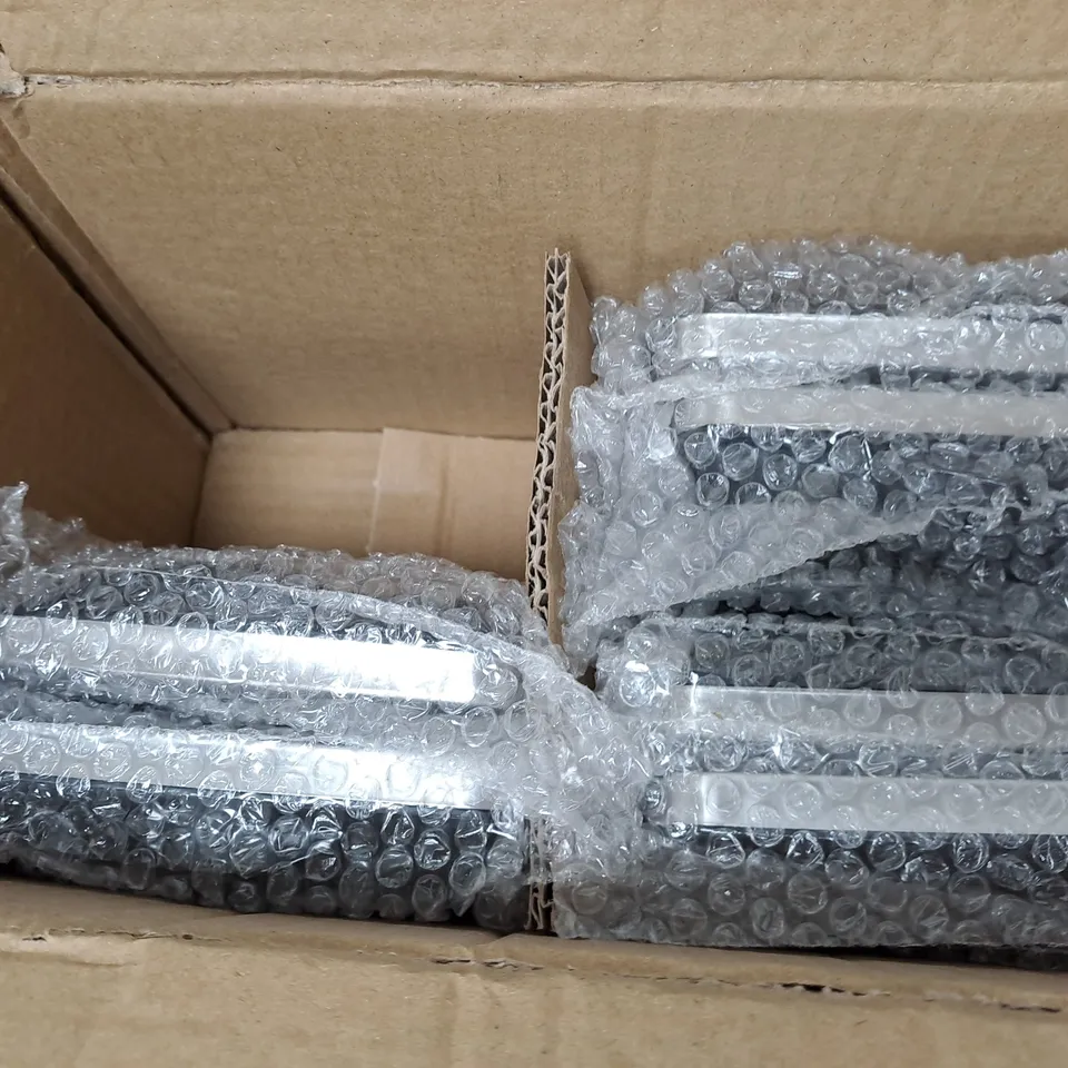 BELL AND HOWELL SET OF 8 SQUARE SWIVEL DISK LIGHTS