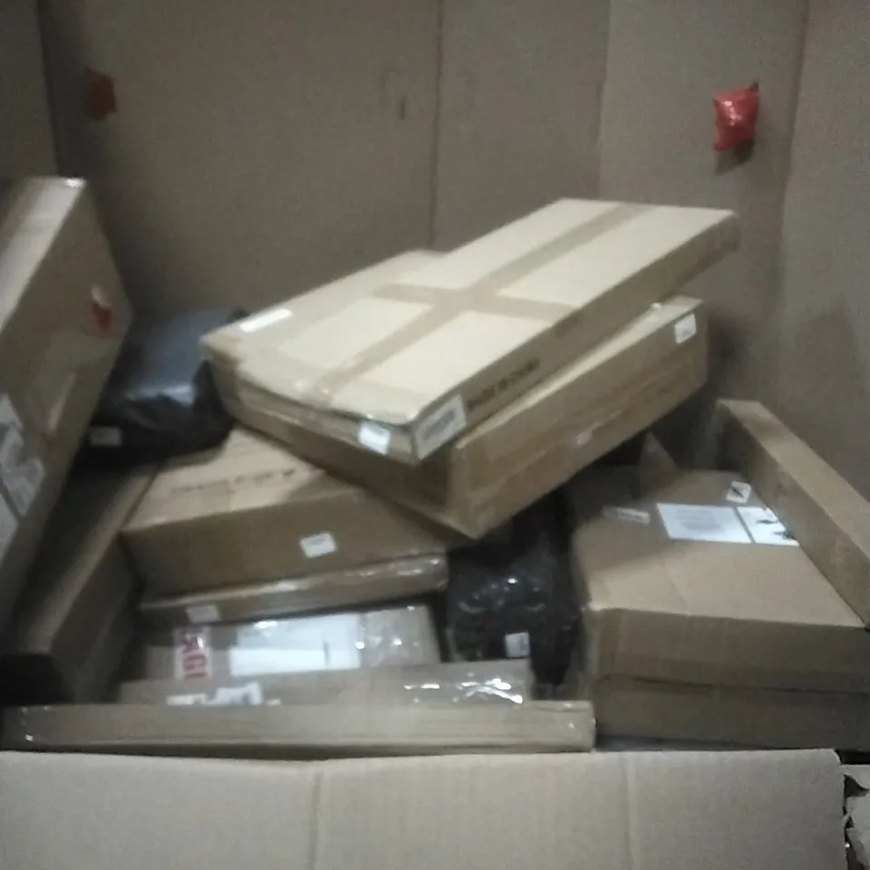 PALLET OF ASSORTED ITEMS INCLUDING- WALL ROUND MIRROR, SPIN MOP & BUCKET SYSTEM
