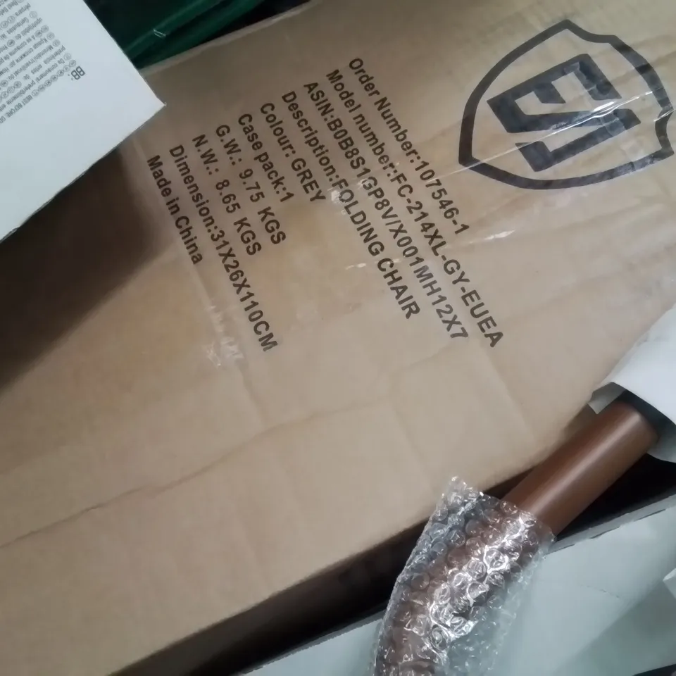 PALLET OF ASSORTED ITEMS TO INCLUDE: HEATED BLANKETS, LED MIRROR, ROLLER BLIND, TOILET SEAT, BABY BATH SUPPORT ECT