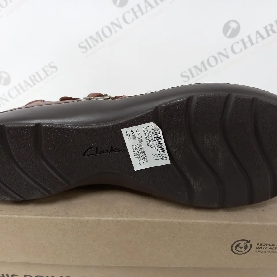 CLARKS CORA ROUCHED DARK TAN LEA - UK 7 1/2