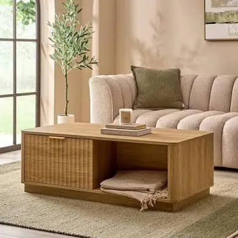 BOXED SCULPT COFFEE TABLE