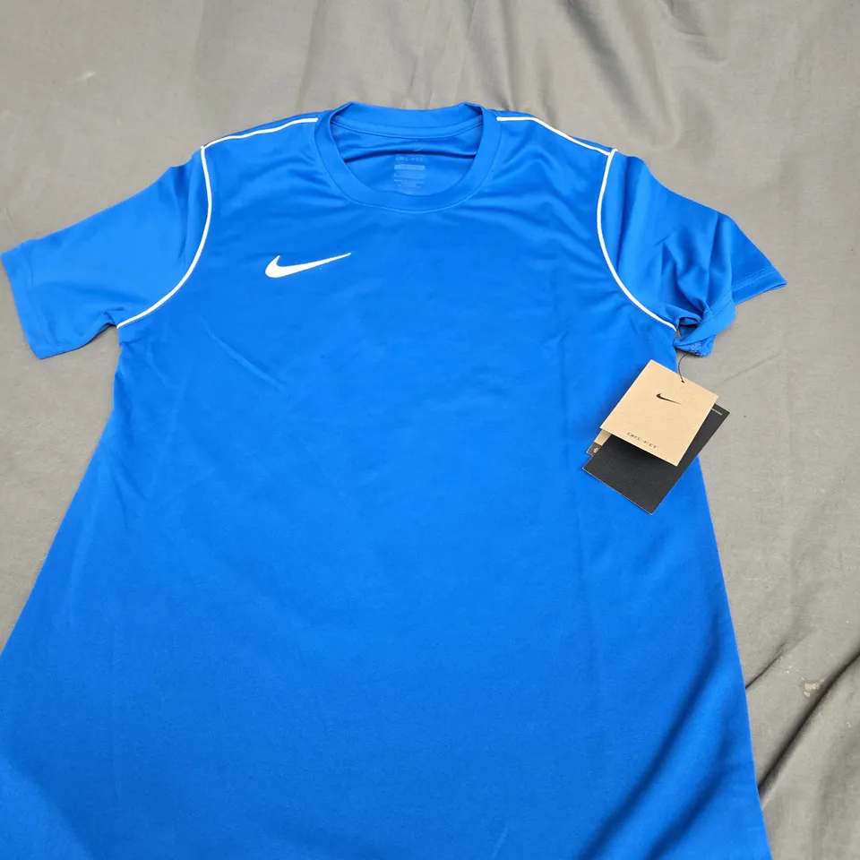 NIKE CASUAL LOGO T-SHIRT SIZE S