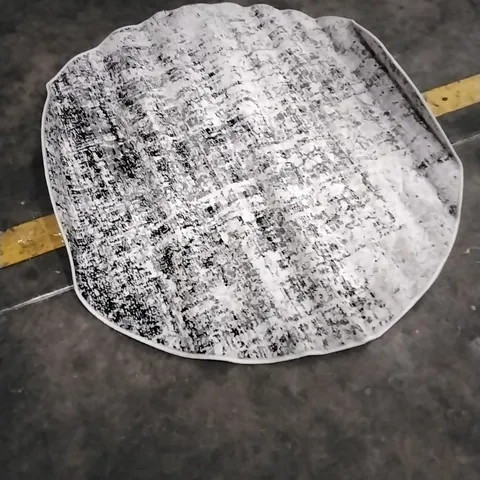 ALARIC GEOMETRIC AREA RUG