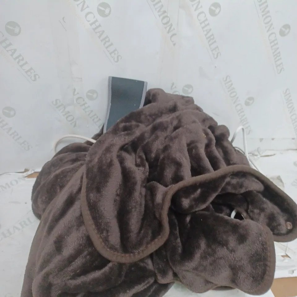COZEE HOME HEATED TV BLANKET IN CHOCOLATE