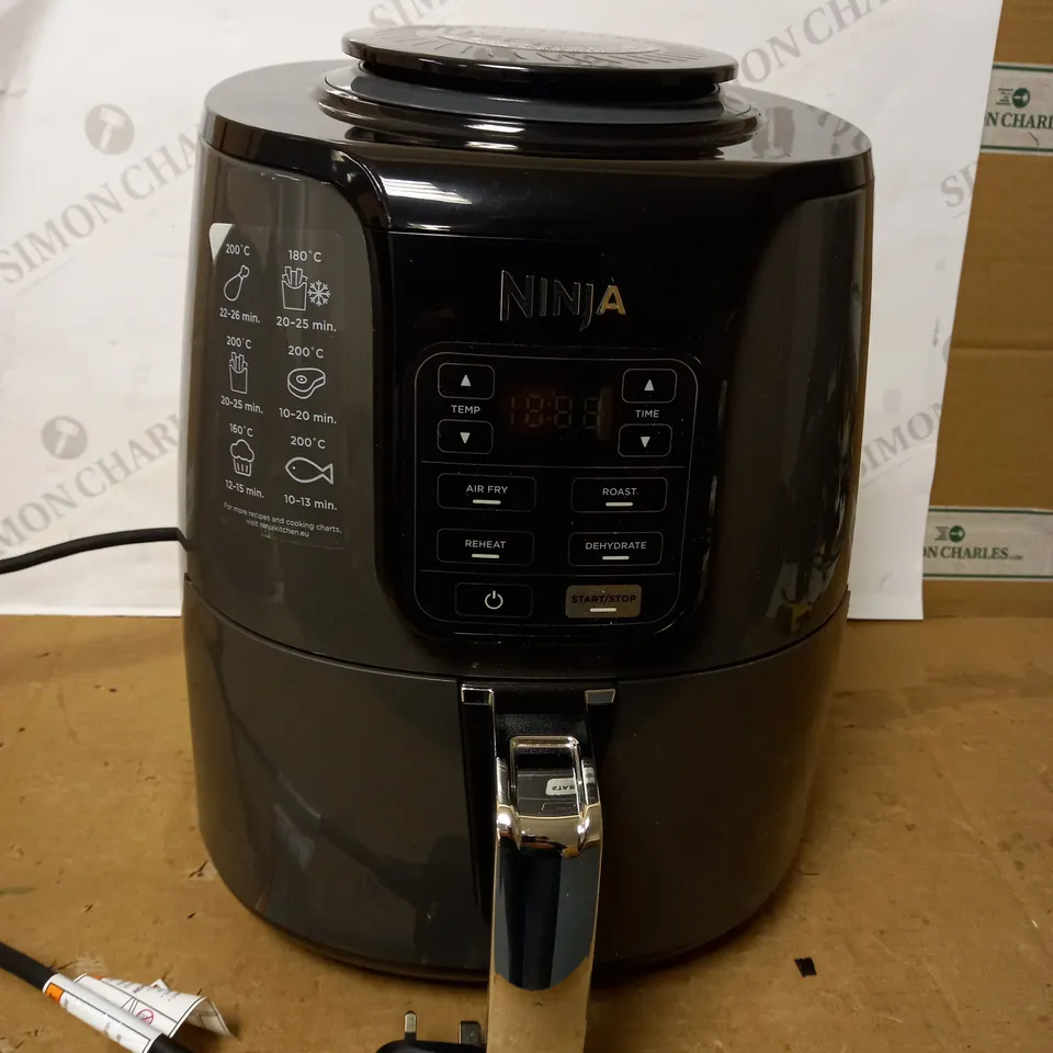 NINJA 3.8L AIR FRYER 